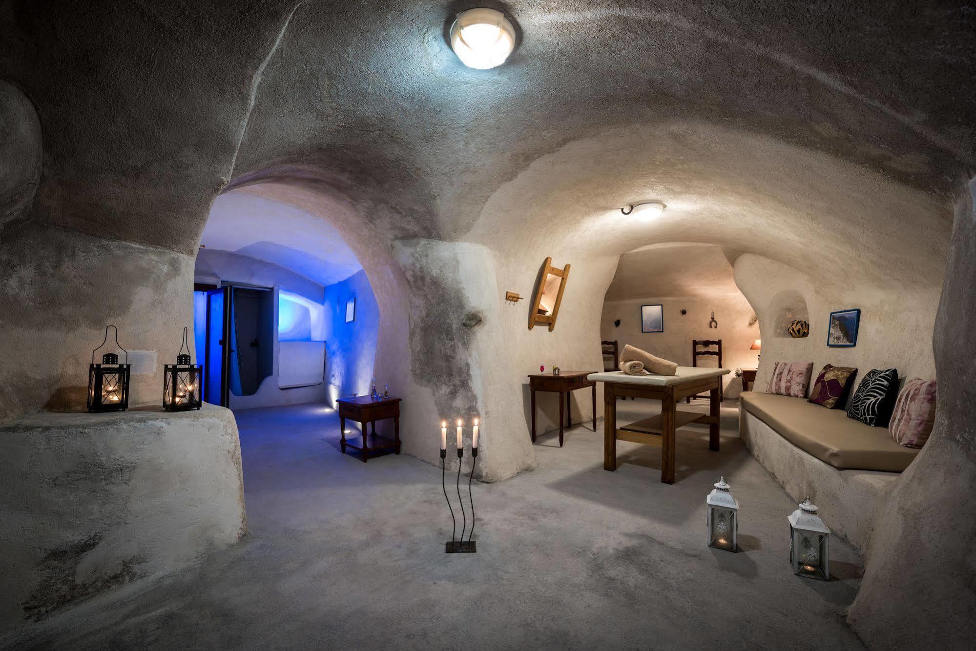 Aegeon Aparthotel Megalochori (Santorini)